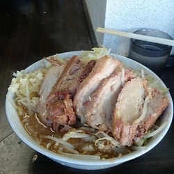 らーめん 大盛り 豚3枚