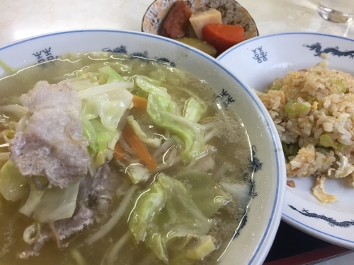 「タンメン 半チャー 800円」@幸楽の写真