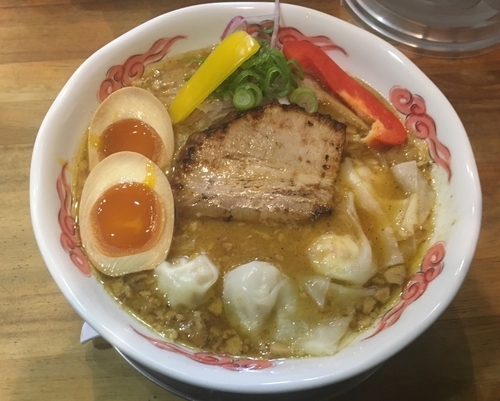 「年越しワンタンパンチ【限定】 1100円」@流星軒の写真