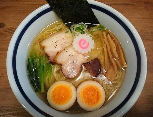 「塩そば 味玉付」@中華そば 志の田の写真