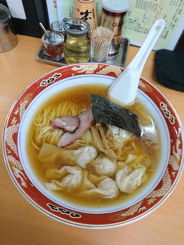 「ワンタンメン 1030円」@支那ソバ かづ屋の写真