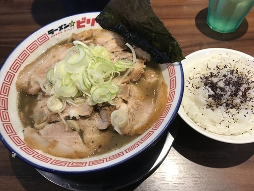 「【限定】肉そば 830円 小ご飯 100円」@ラーメンビリー 多賀城店の写真