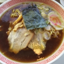 醤油らーめん司