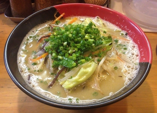 「鶏白湯辛タンメン＋セットライス(820円＋130円)」@麺場 鶏源 TORIGEN 黄金町店の写真