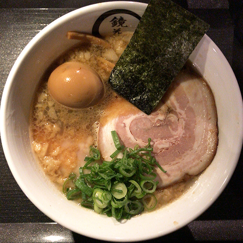 「たっぴ一期一会＋味玉」@らーめん愉悦処 鏡花の写真