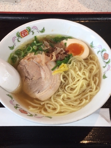 「日本ラーメン」@餃子の王将 岩国店の写真