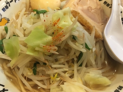 「味玉野郎ラーメン ［ 大盛り（麺1.5玉） ］」@野郎ラーメン 秋葉原店の写真