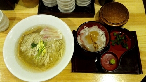 「新年限定　鯛塩そば（880円）＋ 鯛茶漬け（390円）」@自家製麺 竜葵の写真