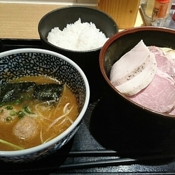 特製濃厚魚介つけ麺