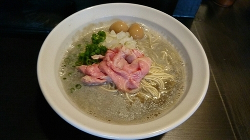 「煮干しそば」@灰汁中華 丿貫 福富町本店の写真