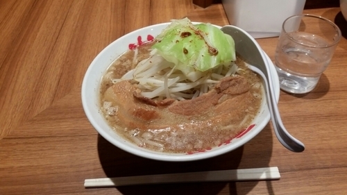 「がっつりにぼしラーメン」@なんつッ亭 御徒町店の写真