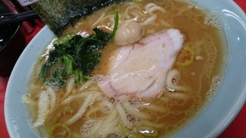 「醤油ラーメン並700円全部普通」@壱六家 上大岡店の写真