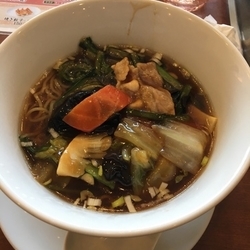 八宝あんかけ麺880円+半チャーハン280円