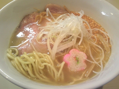 「【1月4・5日限定】鯛煮干白湯らーめん￥800」@らーめん コッコの写真