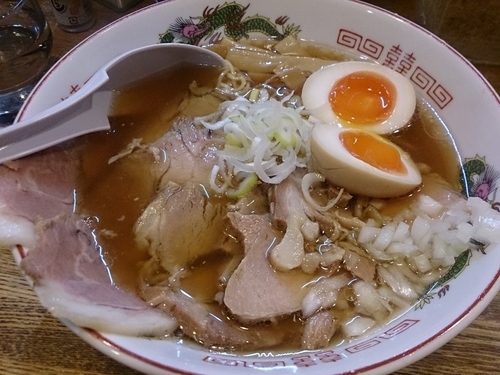 「朝 味玉チャーシュー 醤油」@らあめん 寸八 総本店の写真