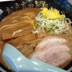 濃厚中華そば　800円