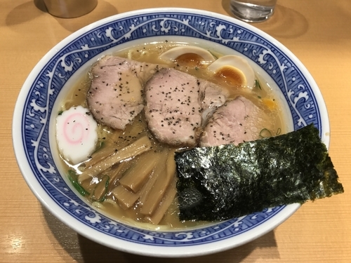 「特製中華そば」@中華そば 青葉 御徒町店の写真