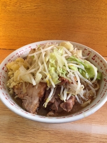 「小　700円　「ニンニク」「ヤサイ」「アブラ」」@ラーメン二郎 環七新新代田店の写真