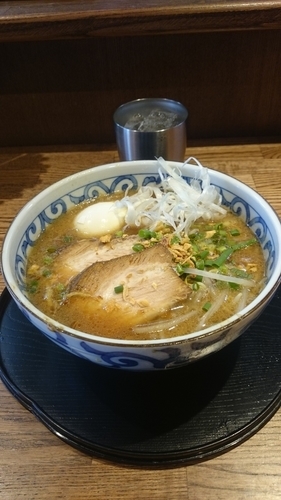 「バリバリしょうゆラーメン」@らー麺屋 バリバリジョニーの写真