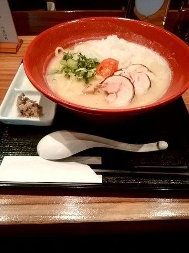 「鶏煮干しらぁめん（葱多め100円大盛100円）」@麺や いま村の写真