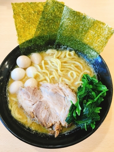 「らーめん うずら5ケ」@横濱家系 虎壱家の写真