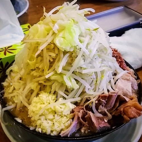 「めんじろ（野菜・ニンニクマシ）７５０円」@めんじろの写真