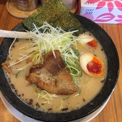 元味味玉ラーメン¥800