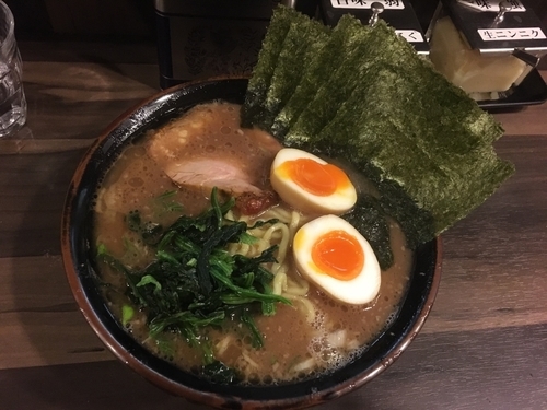「のり玉ラーメン940円」@神田ラーメン わいず 神田本店の写真