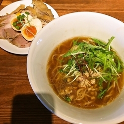 特製くんそば醤油