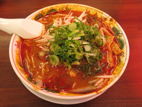 「辛みそラーメン（麺固め）：864円」@ラーメン 魁力屋 竹ノ塚店の写真