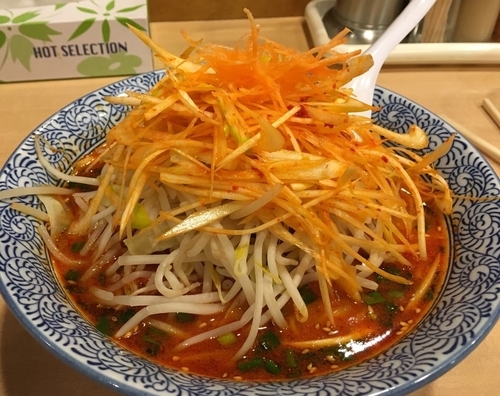 「辛味噌ネギラーメン 激辛 太麺」@めん丸 仁戸名店の写真