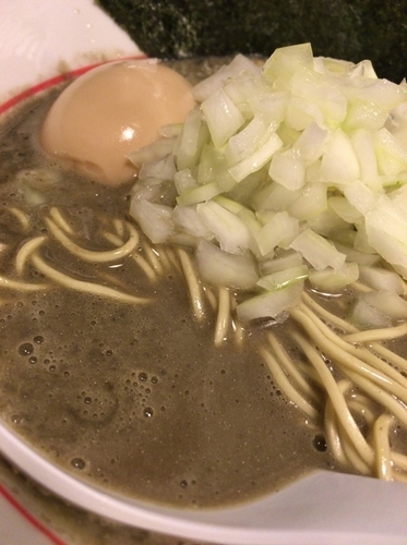 「【限定】濃厚ペニー中華ソバ 背黒ver. ７５０円」@麺 酒 やまのの写真