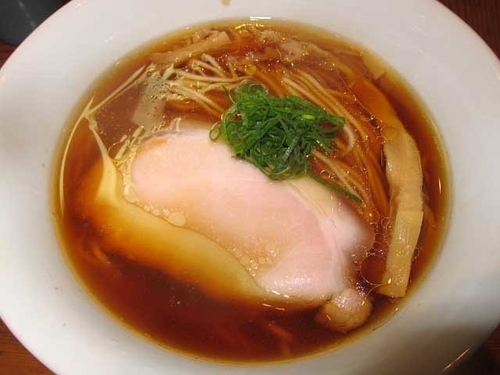 「醤油ラーメン　750円」@ラーメン屋 トイ・ボックスの写真