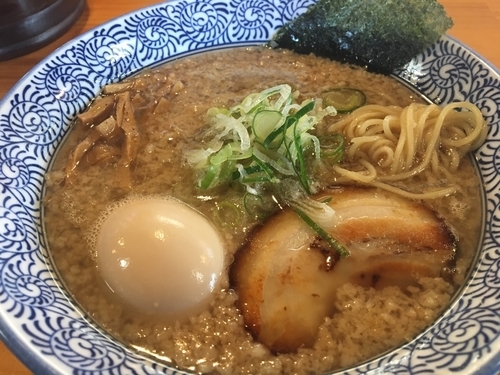 「【限定】背脂中華そば850円、味玉100円」@麺処 門つるの写真