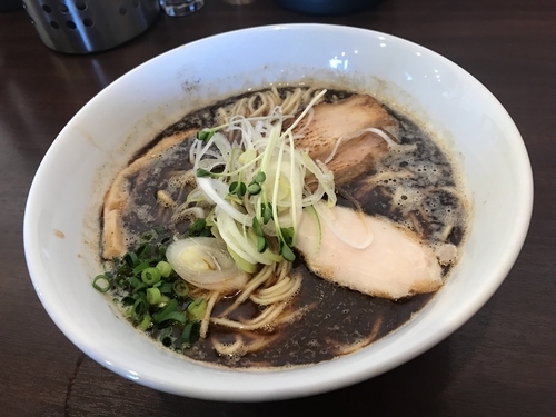 「濃厚辛鶏そば 中辛 700円」@麺屋 くまがいの写真