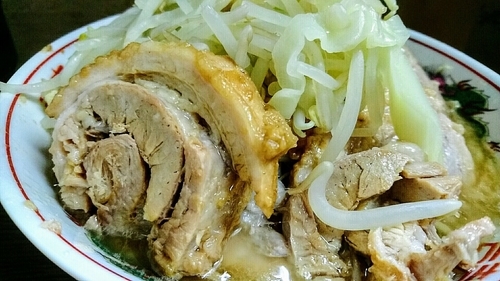 「ラーメン小豚 堅め少な目」@ラーメン二郎 横浜関内店の写真