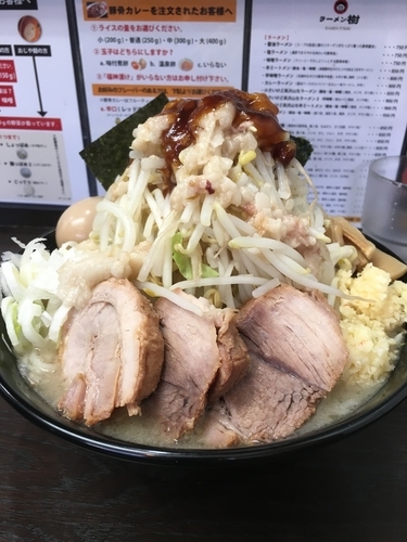 「特製ラーメン 塩 野菜・ニンニク・アブラ・マシマシ 甘目」@ラーメンいつきの写真