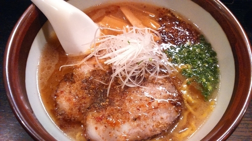 「三代目 てつや正油〜匠〜918円/850表記」@らーめん てつや 手稲前田店の写真