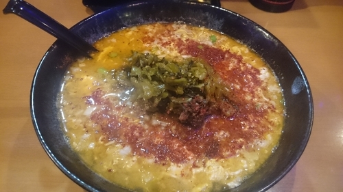 「挽き肉と玉子のピリ辛ニンニクラーメン（800円）」@麺飯食堂 龍の写真