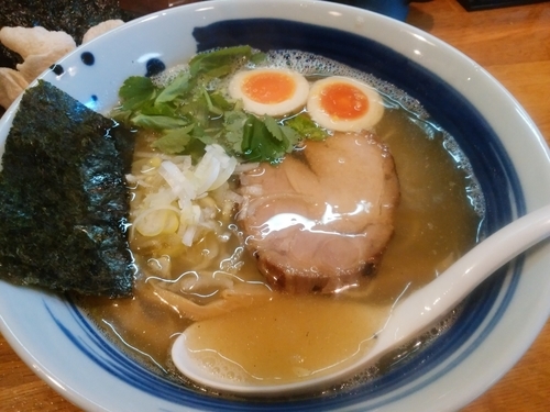 「塩煮干しそば（細麺）」@麺屋 鶏口の写真