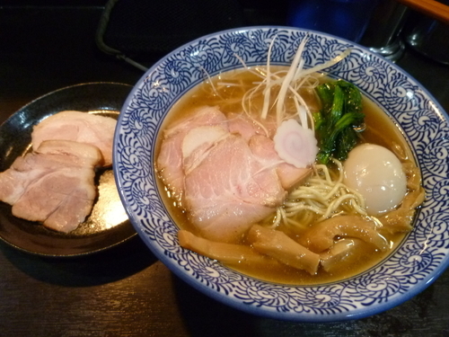 「味玉中華そば」@中華そば いづるの写真