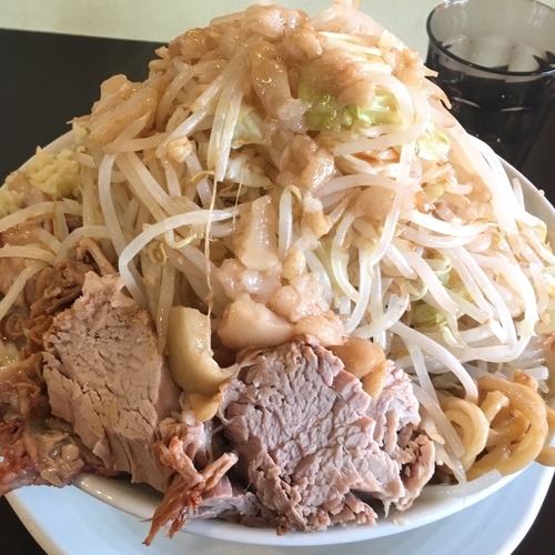 「大めんじろ（野菜，アブラ，カラメ，ニンニク少なめ）」@めんじろの写真