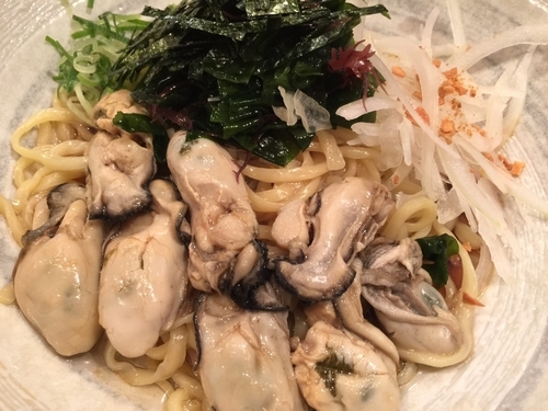 「かきそば」@魚介系まぜそば専門店 魚がしそば 新橋本店の写真