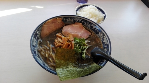 「黒醤油太麺」@あぢとみ食堂の写真