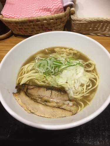 「煮干そば」@つけめん・らーめん・煮干そば 金狼の写真