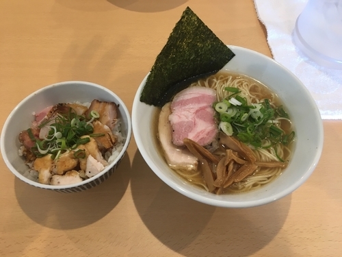 「ラーメン（塩、大盛り）＋三種のチャーシュー丼」@麺屋 湊の写真