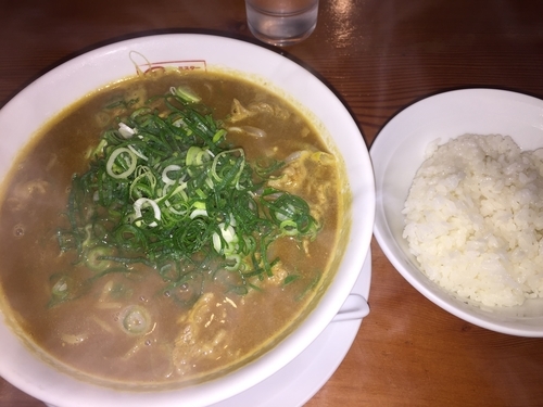 「ビーフカレーラーメン+サービスライス（700+0円）」@ミスターPuppyの写真