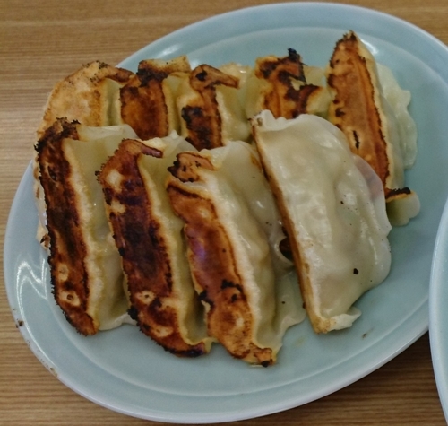 「餃子　トリプル　３００円」@ラーメン青木亭 八潮店の写真