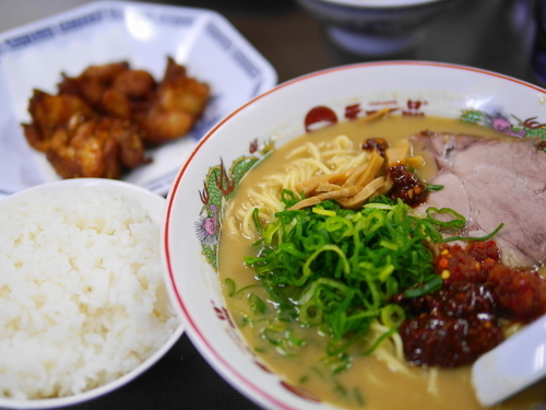 「鳥唐揚げ定食 大盛 麺硬め」@天下一品 錦糸町店の写真