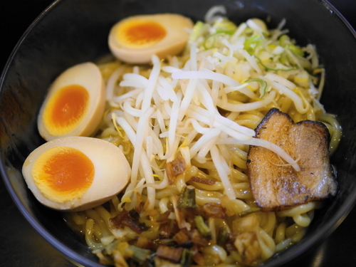 「漢方辛し油そば＋サービス味玉」@麺屋 帝旺の写真
